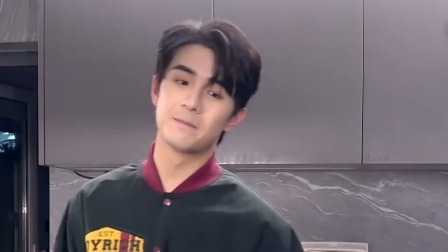 我们的爸爸 纯享版：实习“奥爸爸”辅导作业挑战，气氛一片和谐