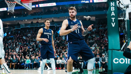 2021-2022赛季NBA集锦 东契奇32+8+15 字母哥28+10 独行侠客场力克雄鹿