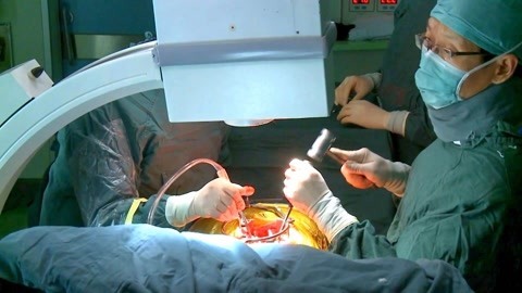 《脊柱医生》国际版片花