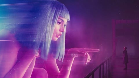 科幻战舰 未来女友竟能保存在硬盘里