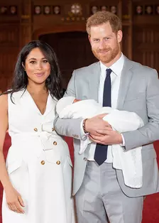 哈里王子和梅根王室育婴记 海报