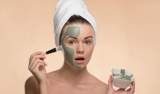 我们每天的需要洗脸,如果洗脸的时候加一点阿司匹林对皮肤好,但是如果