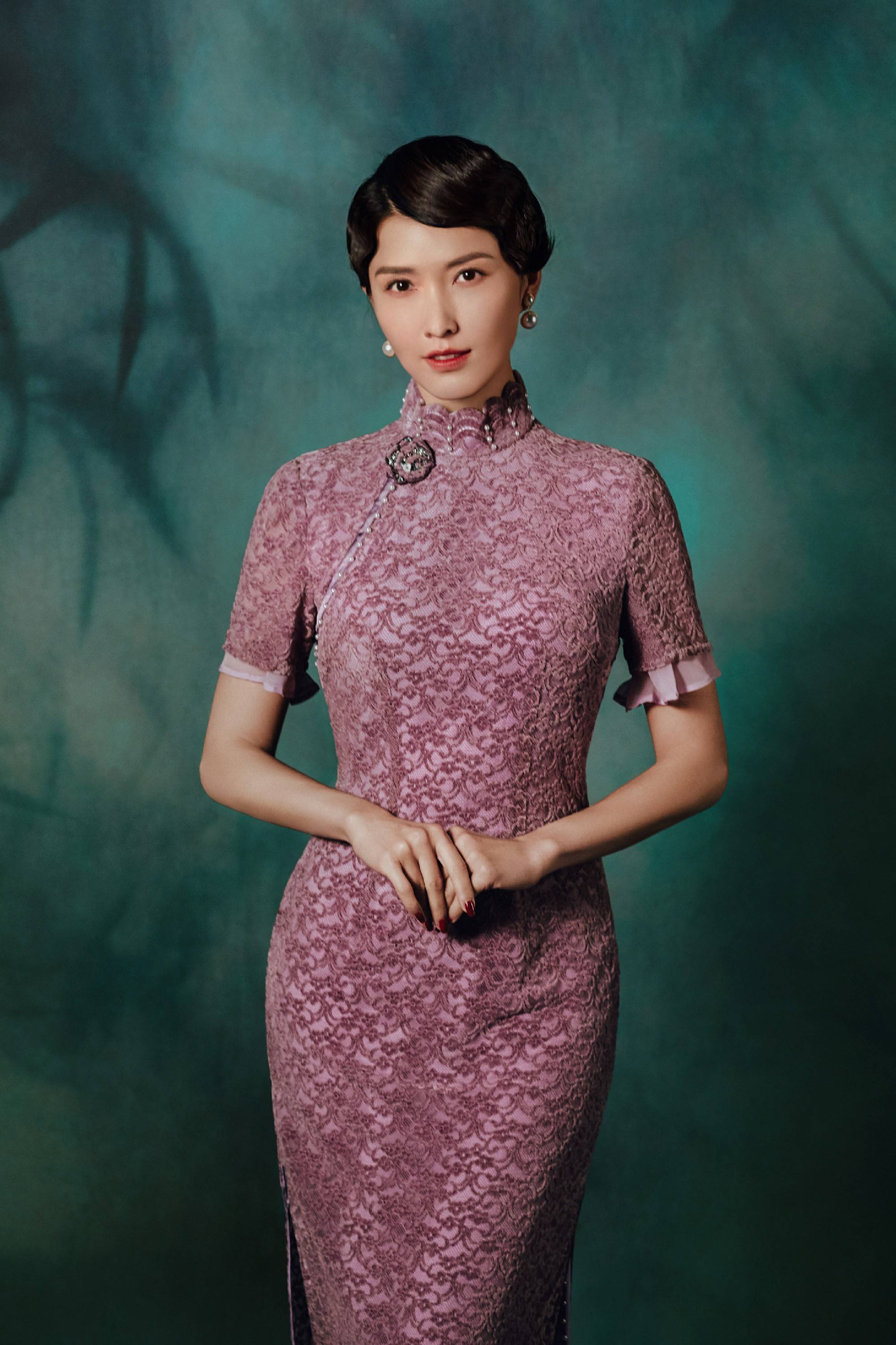 徐洁儿中秋写真释出 化身旗袍美人婀娜多姿 - 360娱乐,你开心就好