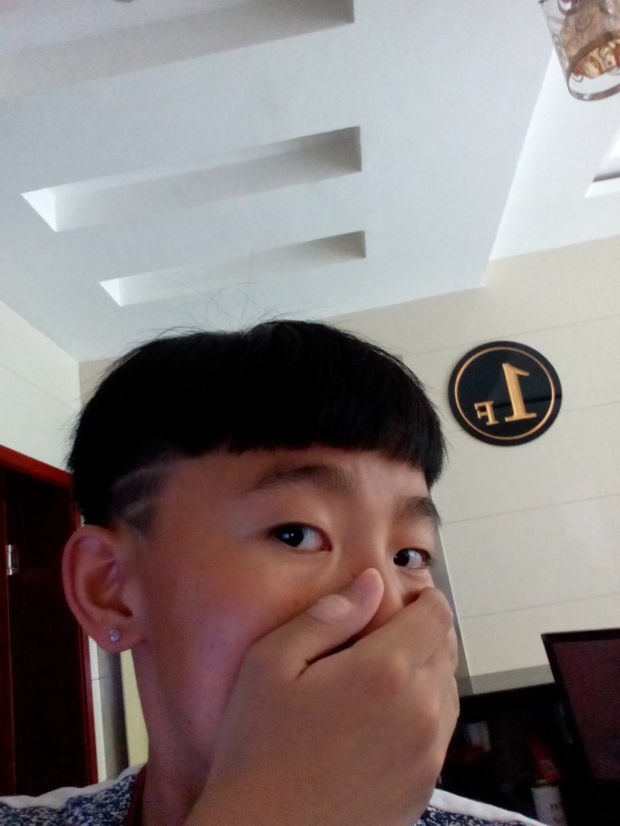 我这是什么发型