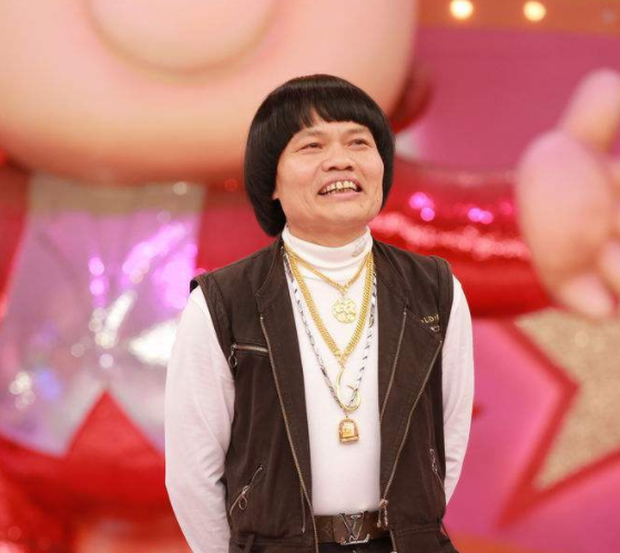 明星 正文 其实八两金只是他的艺名,他的真名叫叶竞生,不过却鲜有人知