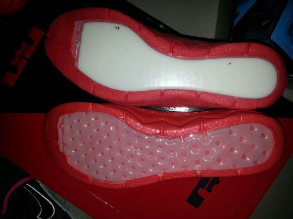 快退,假的!看鞋垫看出来的,上面这种才是正的!