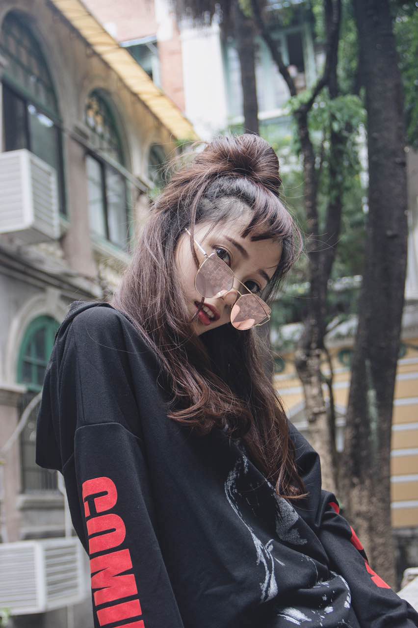 俏皮可爱的甜心女神,身材火爆比柳岩还要大两倍