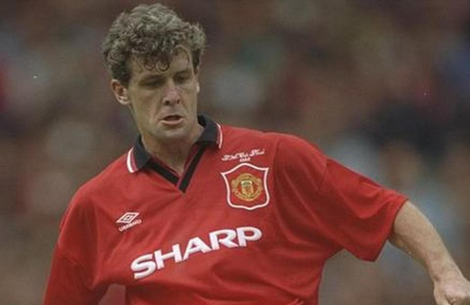 1962年8月马特·巴斯比以创当时英伦纪录的11万5千英镑价格将丹尼斯