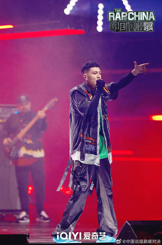 艾热AIR二次夺冠！《中国说唱巅峰对决》首首热单实至名归 - 360娱乐，你开心就好