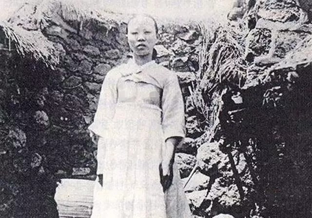 早期韩服历史图片